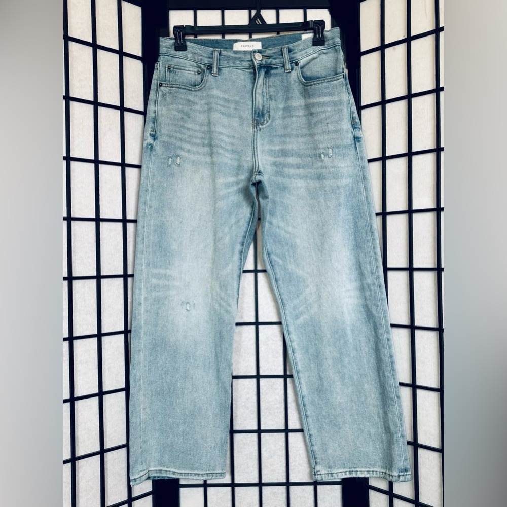 Pacsun Light Wash Baggy Denim Jeans. 👖 Size: 32/30.